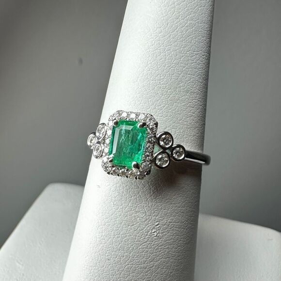 NWT .51ct Columbian Emerald and .22cts natural diamond 14k WG ring! - Picture 13 of 14